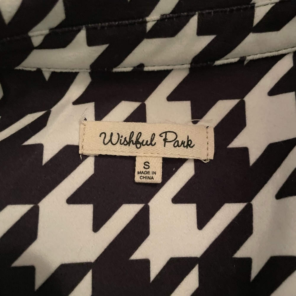 Women’s Houndstooth coat, size small - Picture 3 of 8